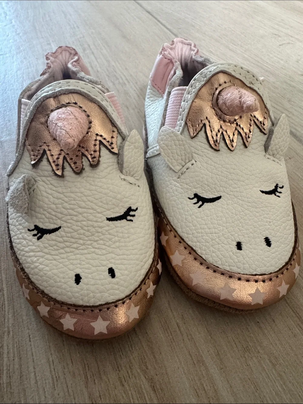 Robeez Unicorn Crib Shoes